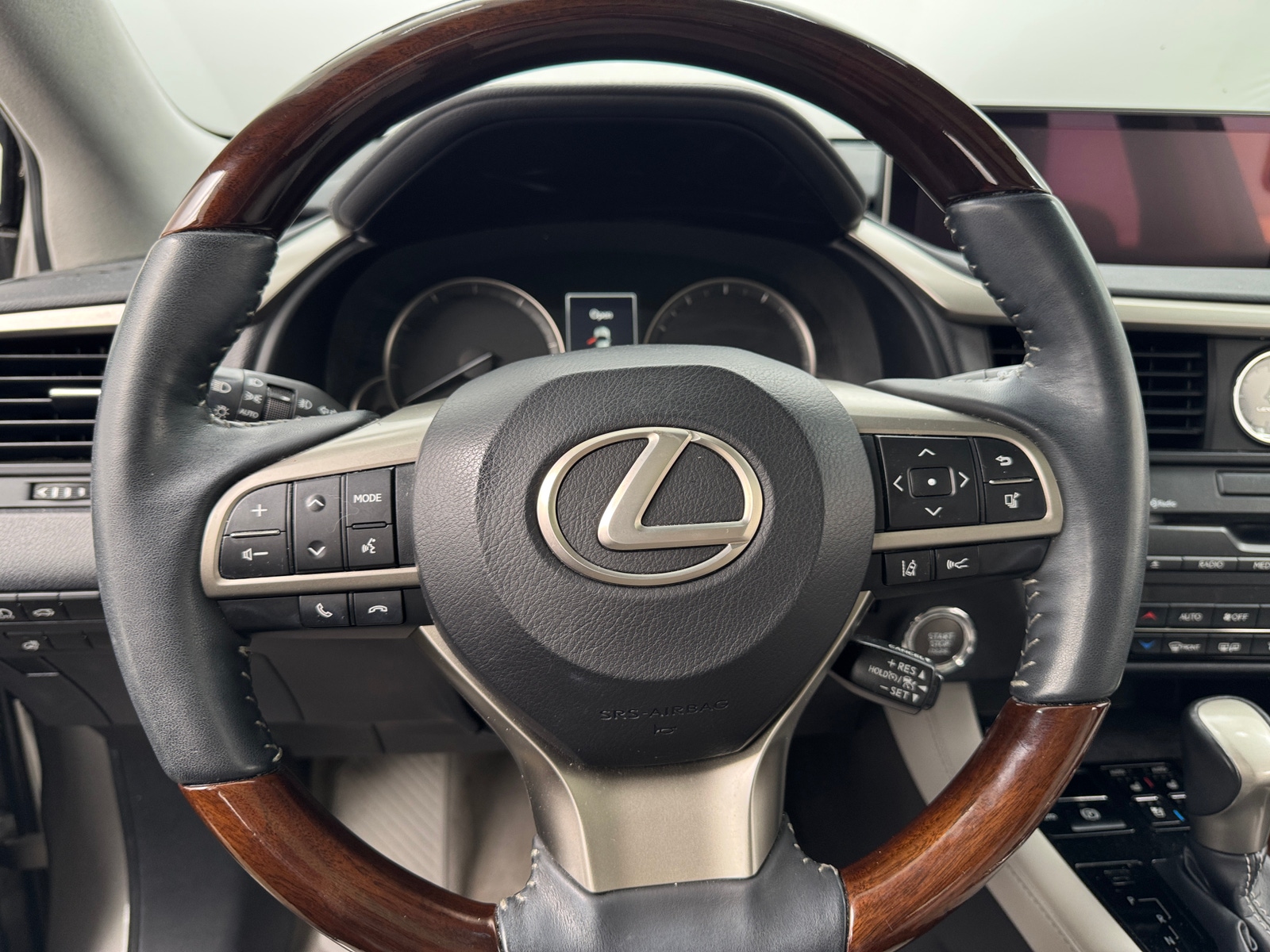 Thumbnail: 2019 Lexus RX - 4