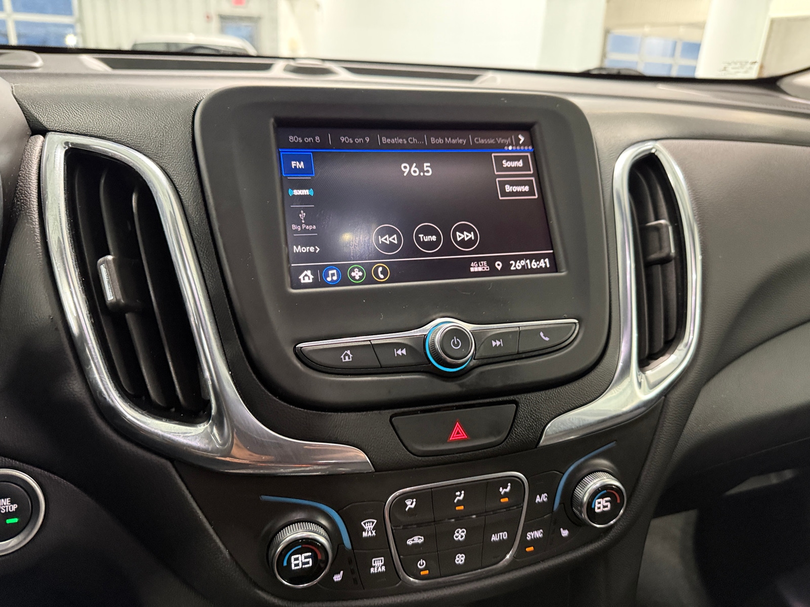 Thumbnail: 2021 Chevrolet Equinox - 4