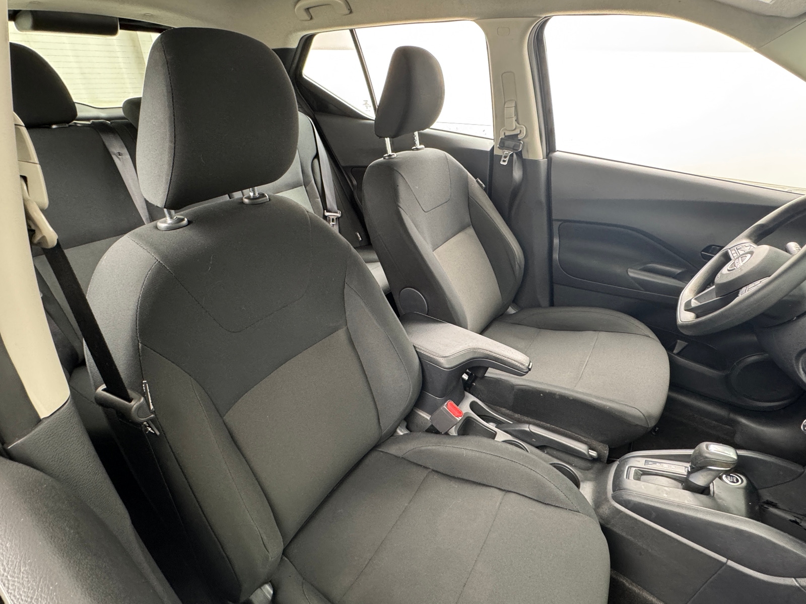 Thumbnail: 2025 Nissan Kicks - 2