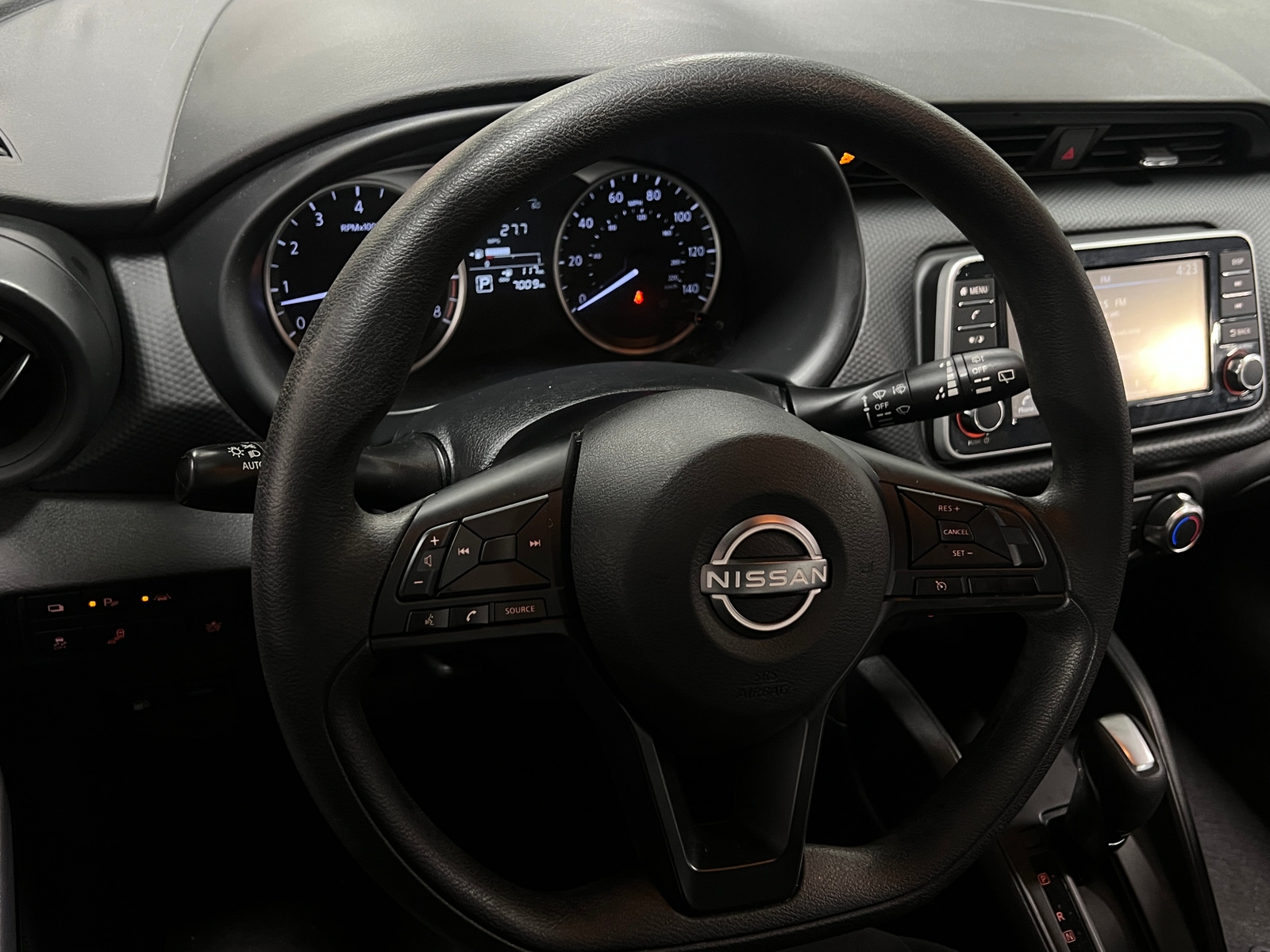 Thumbnail: 2025 Nissan Kicks - 5