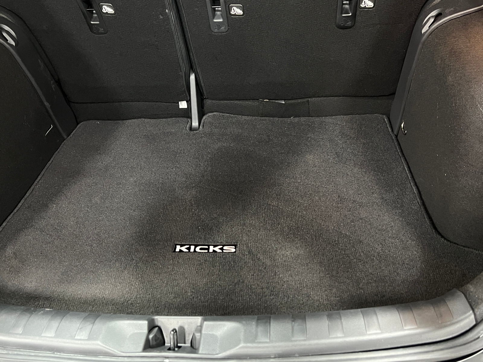 Thumbnail: 2025 Nissan Kicks - 7