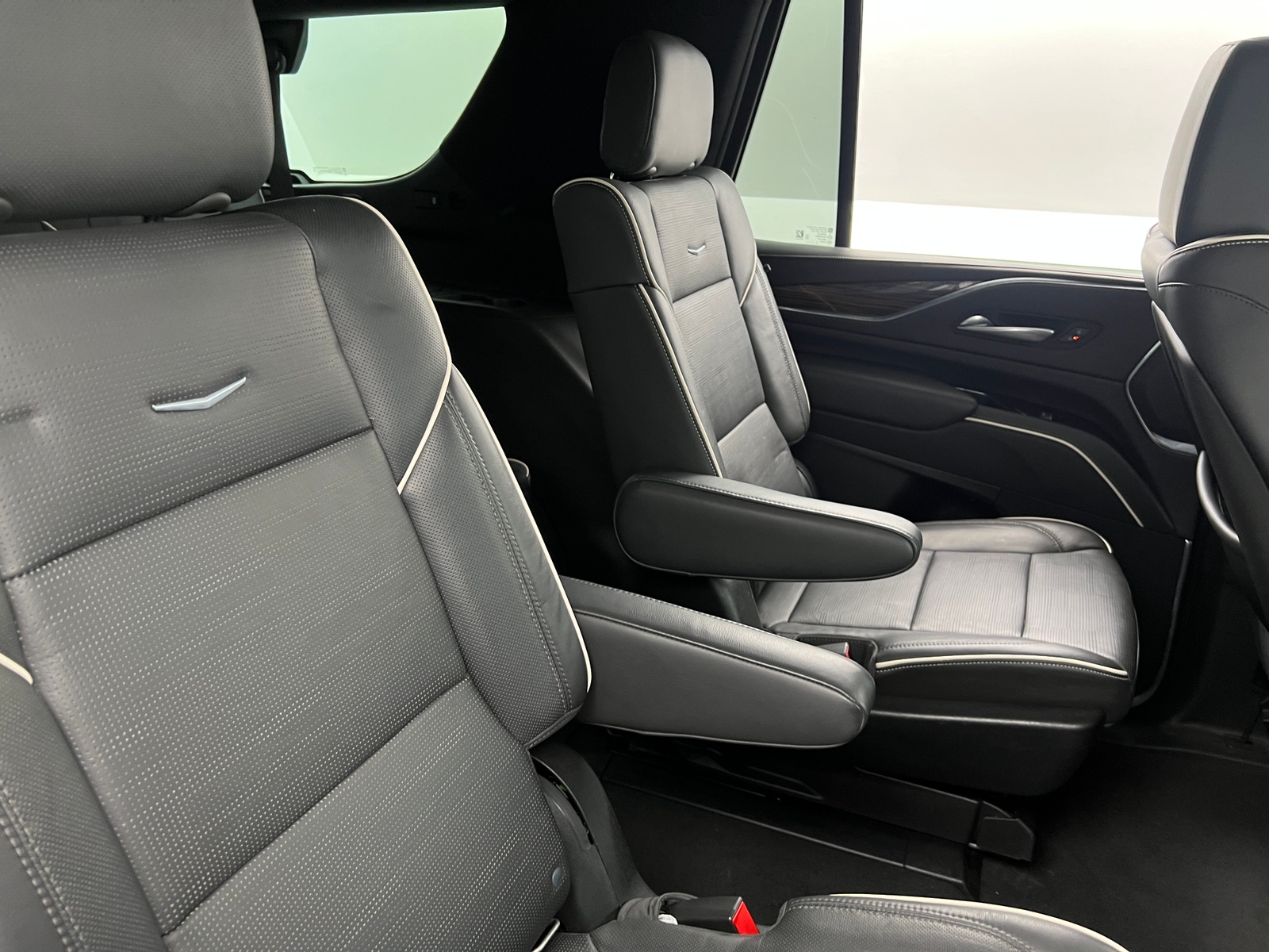 Thumbnail: 2021 Cadillac Escalade - 5