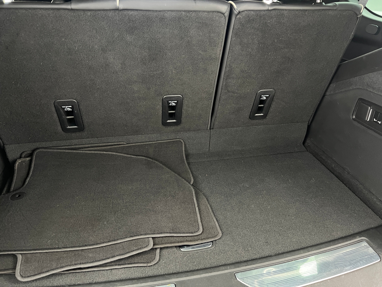 Thumbnail: 2021 Cadillac Escalade - 6