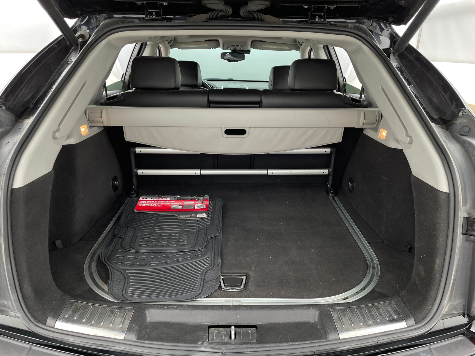 Thumbnail: 2016 Cadillac SRX - 6