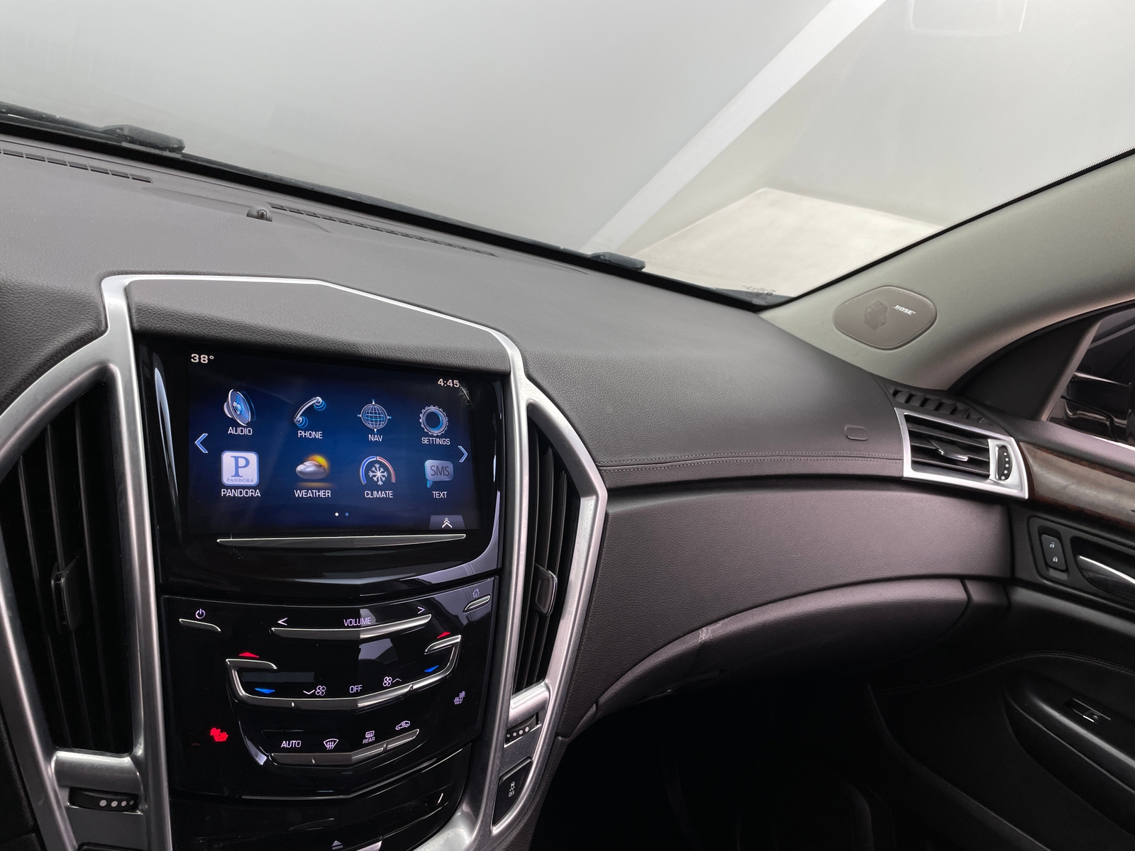 Thumbnail: 2016 Cadillac SRX - 3