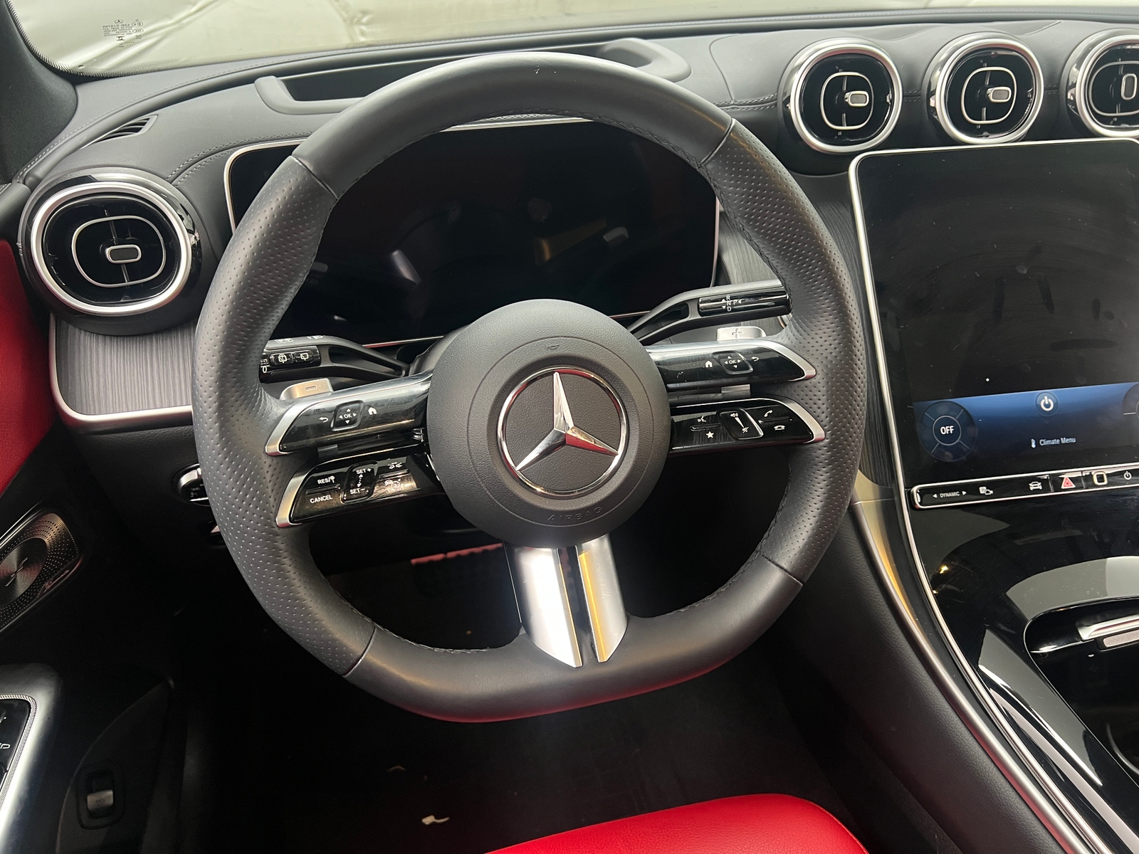 Thumbnail: 2024 Mercedes-Benz GLC - 4