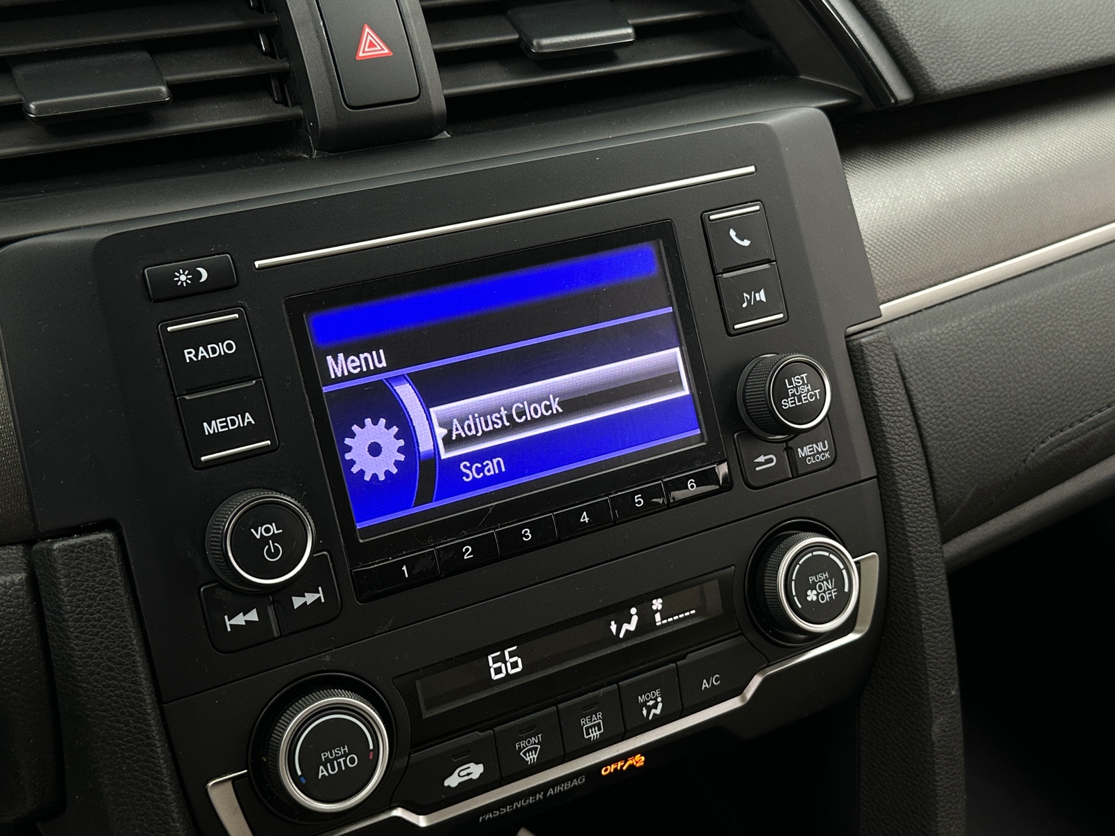 Thumbnail: 2020 Honda Civic - 4