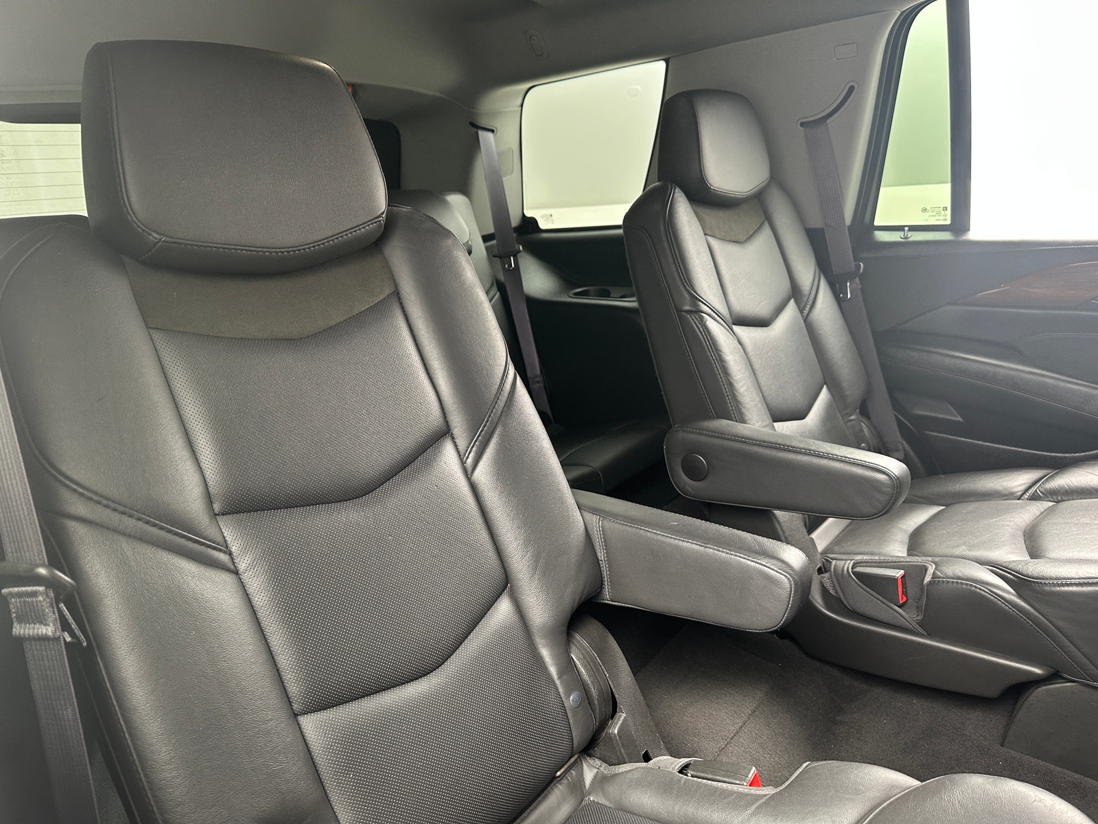 Thumbnail: 2017 Cadillac Escalade - 5