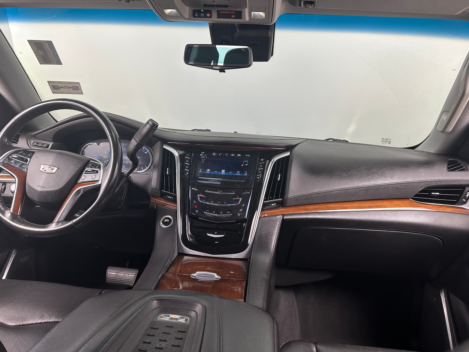 Thumbnail: 2017 Cadillac Escalade - 2