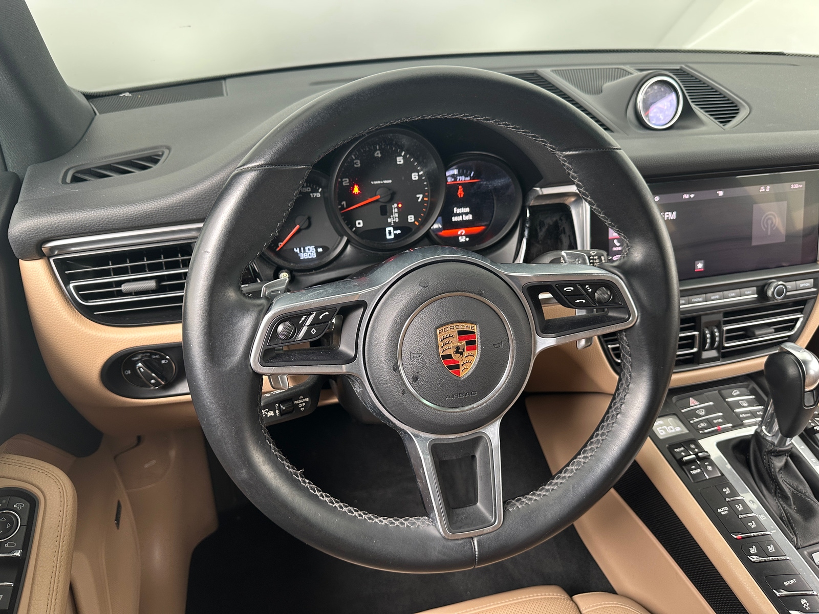 Thumbnail: 2019 Porsche Macan - 4