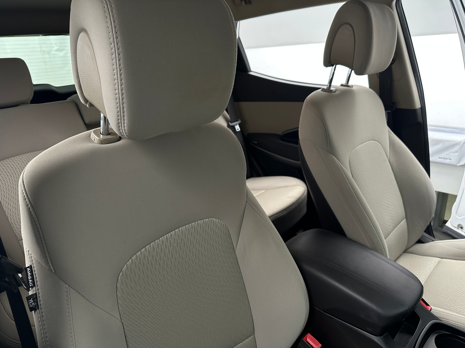 Thumbnail: 2016 Hyundai Santa Fe - 2