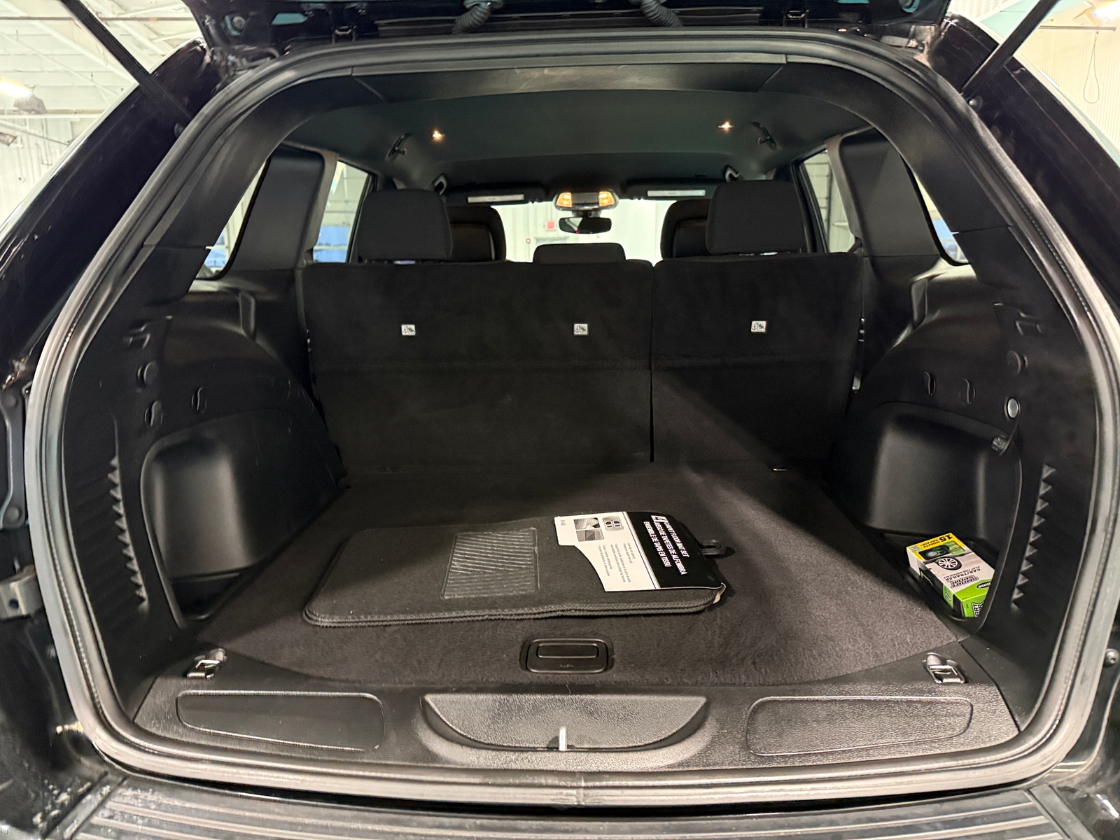 Thumbnail: 2022 Jeep Grand Cherokee - 7