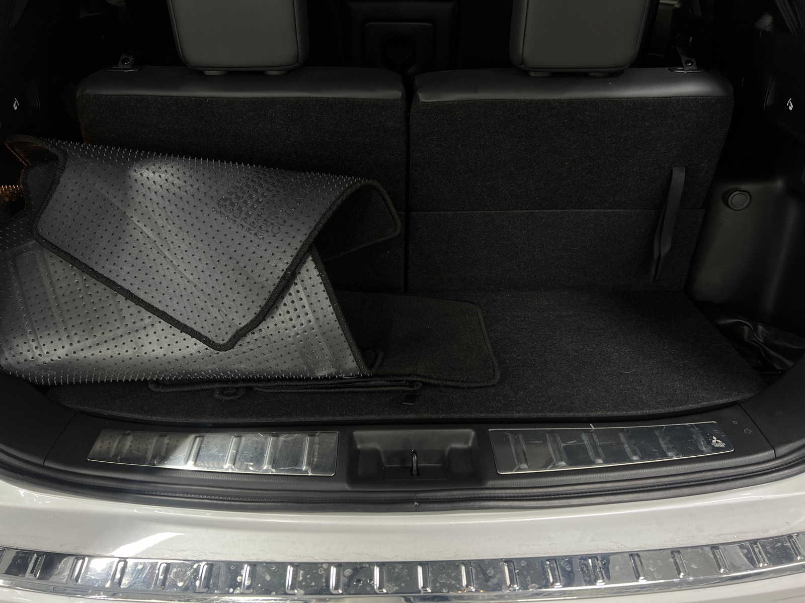 Thumbnail: 2024 Mitsubishi Outlander - 6