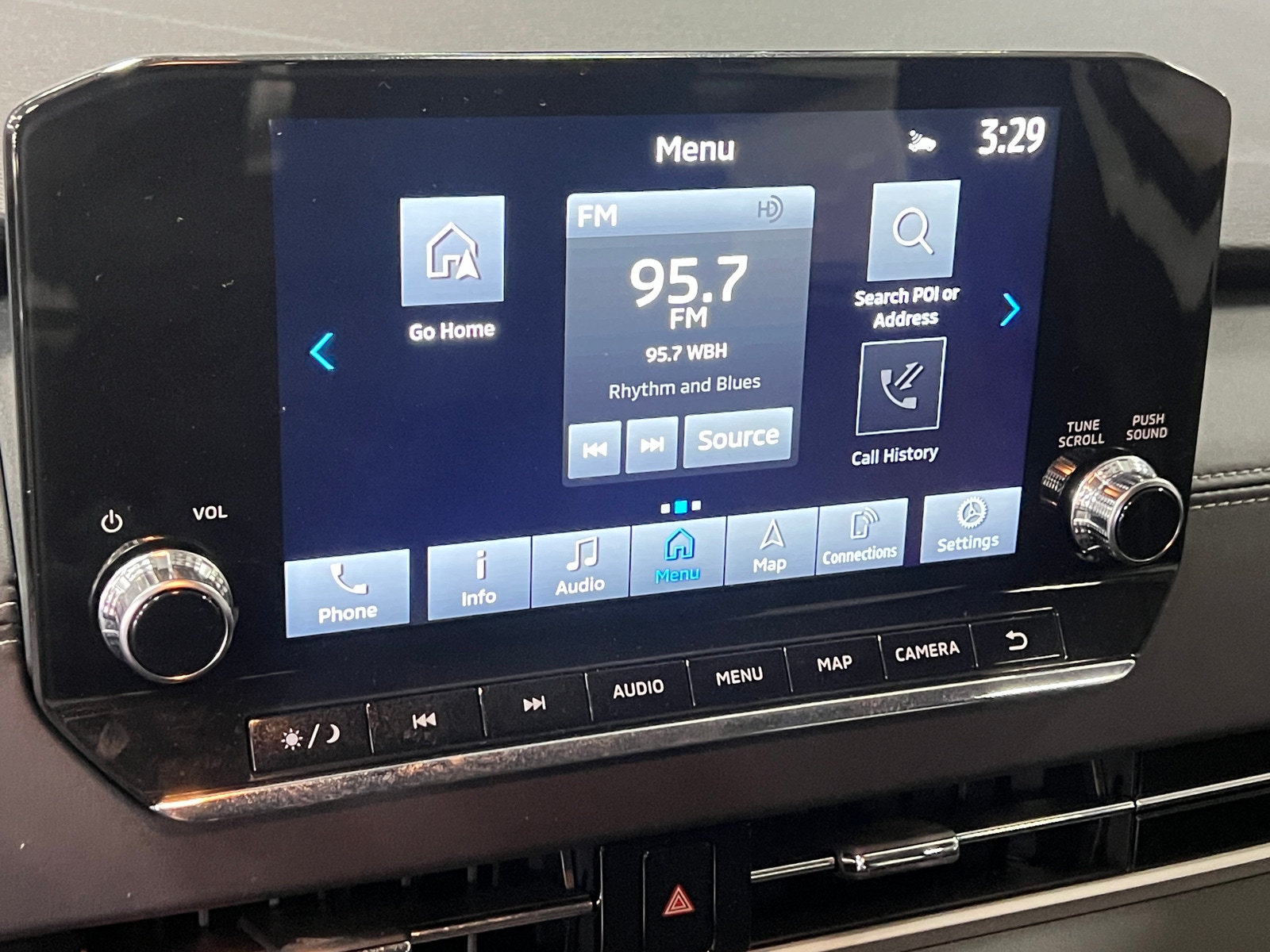 Thumbnail: 2024 Mitsubishi Outlander - 3