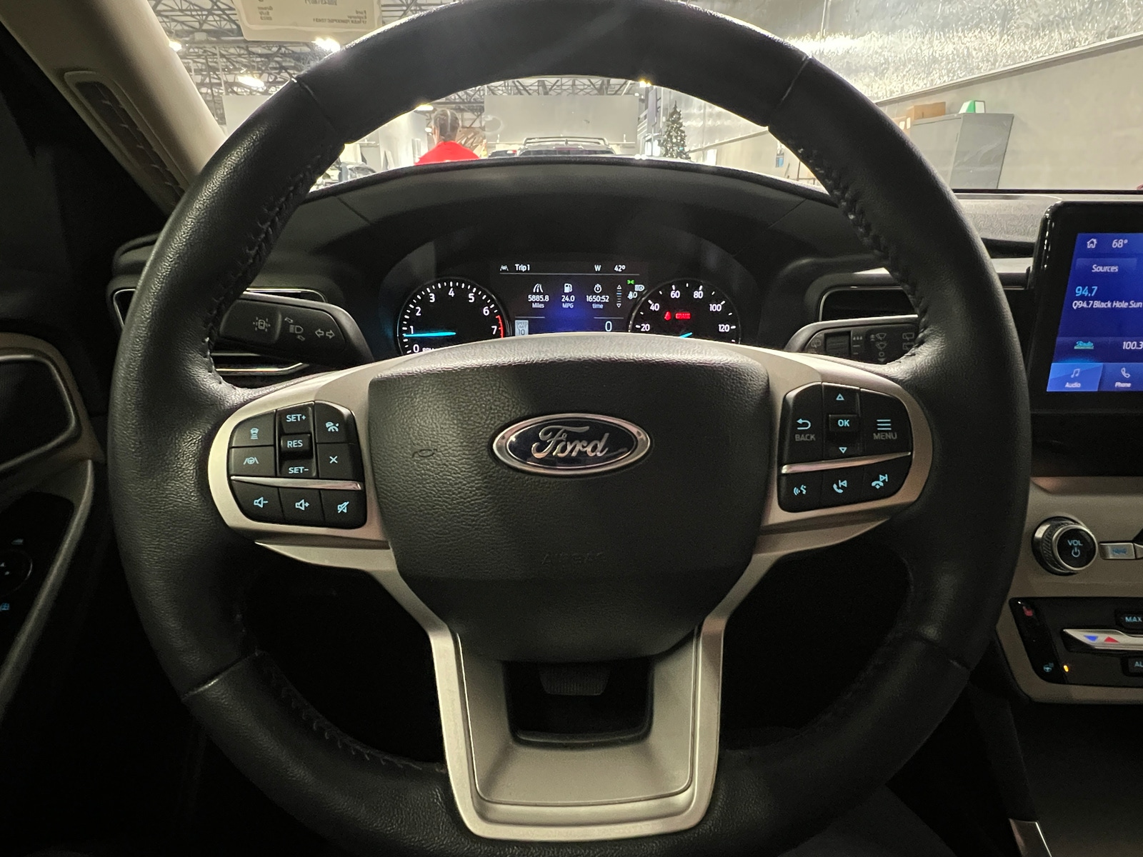 Thumbnail: 2023 Ford Explorer - 4