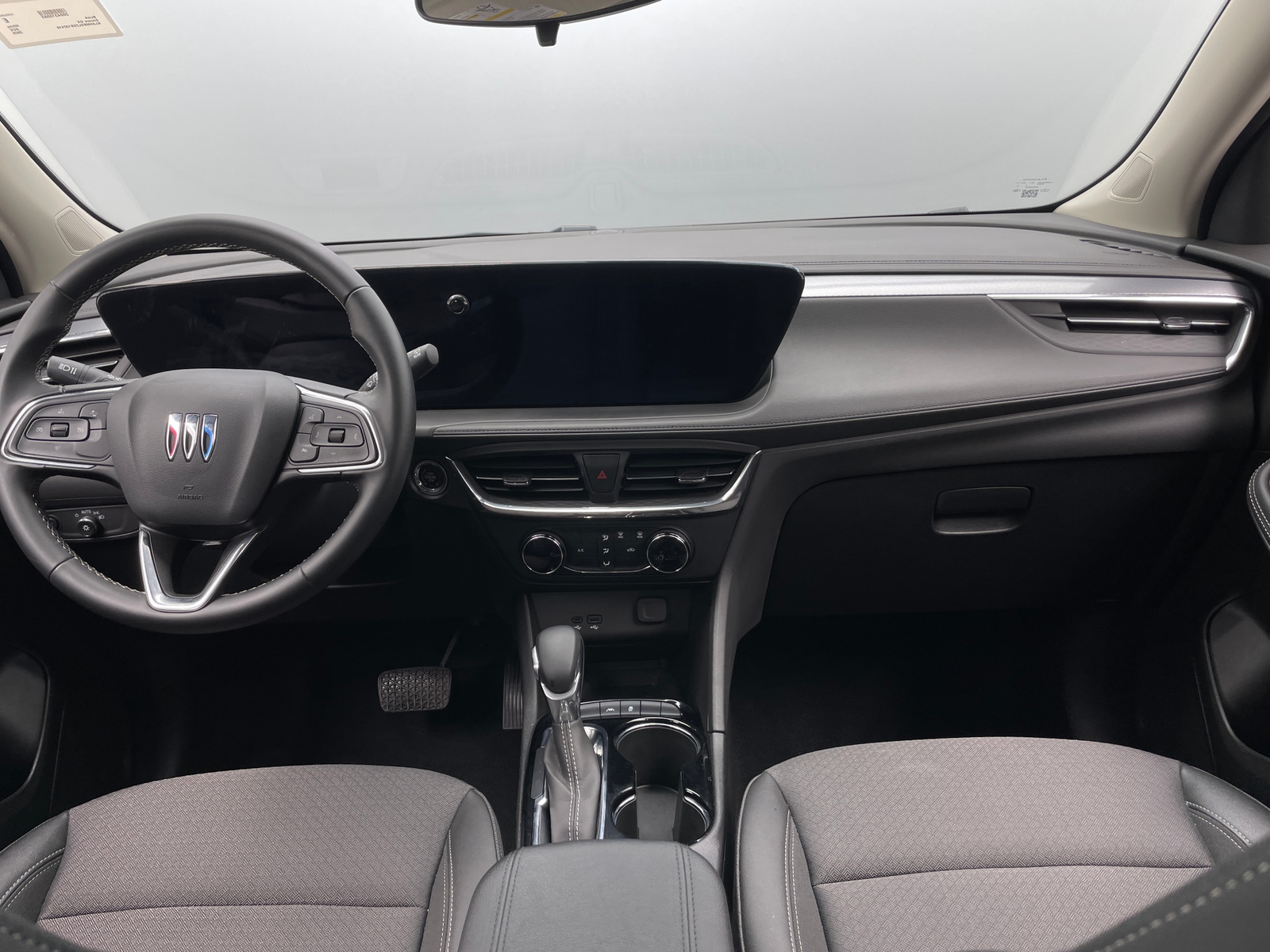 Thumbnail: 2025 Buick Encore GX - 3