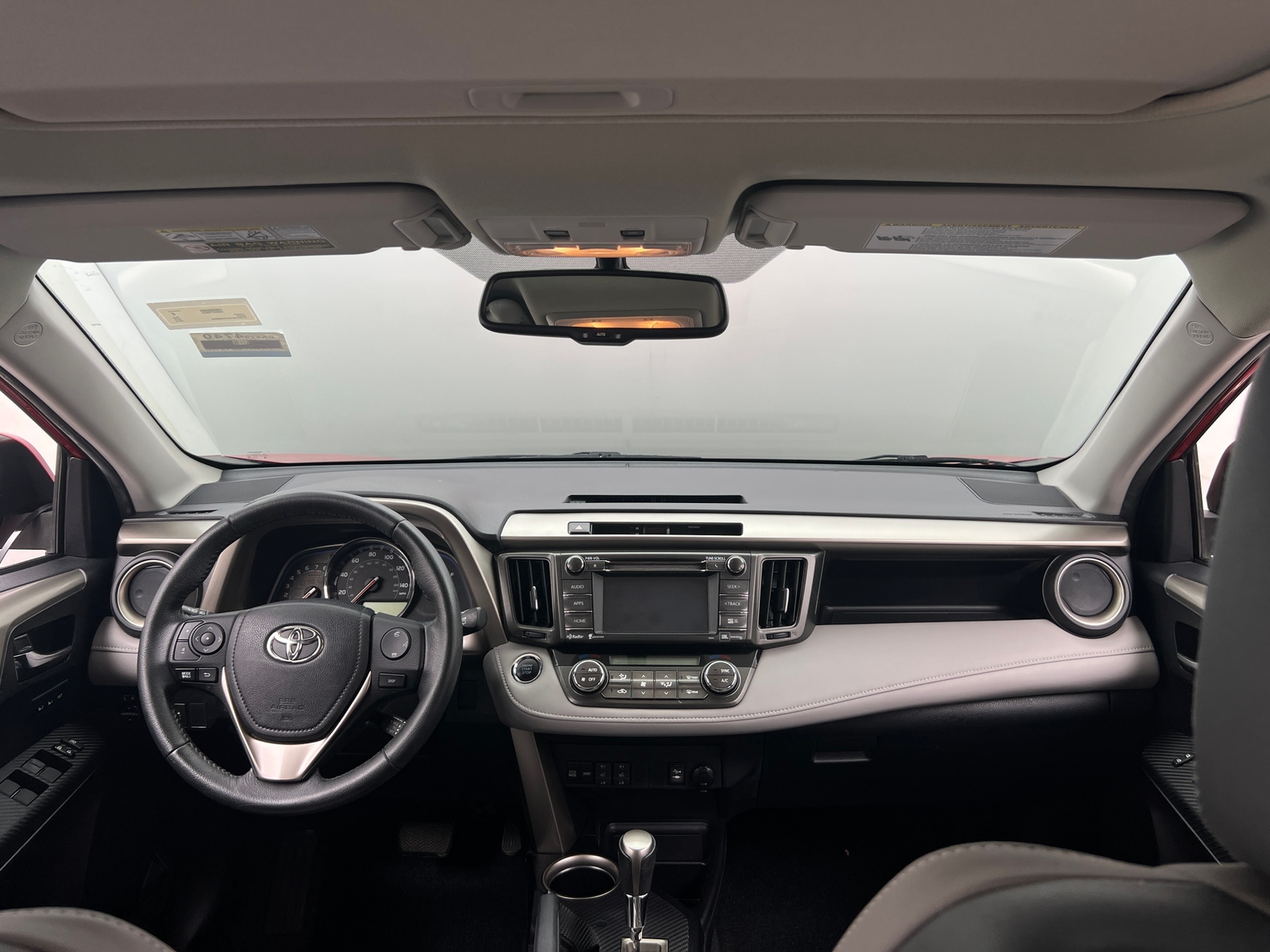 Thumbnail: 2015 Toyota RAV4 - 2