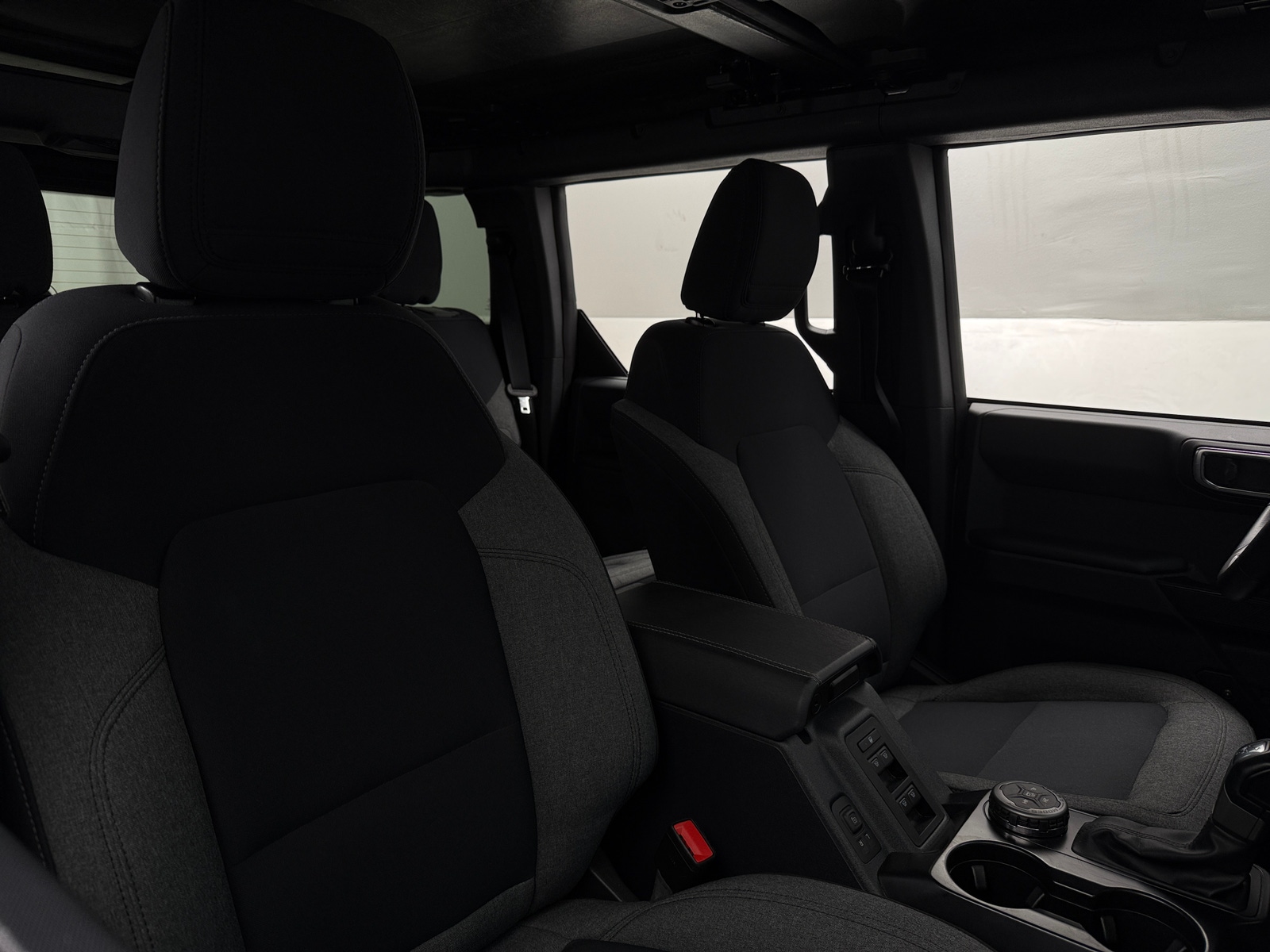 Thumbnail: 2025 Ford Bronco - 2