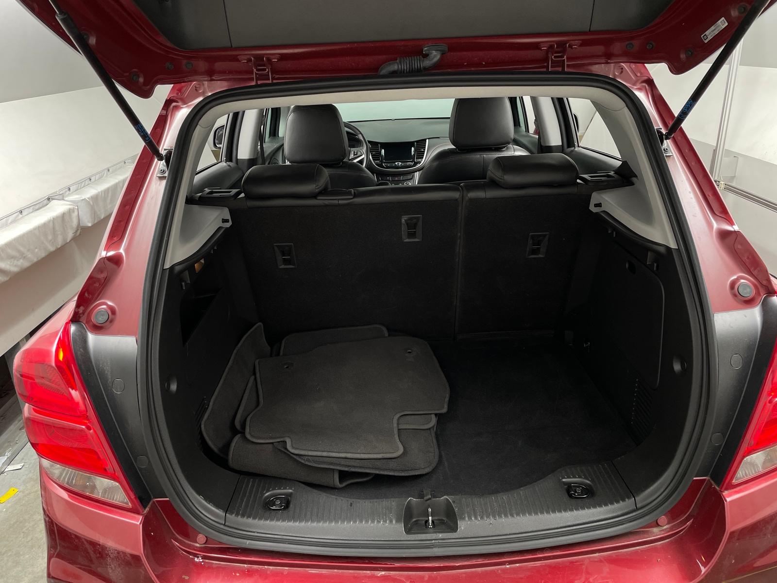 Thumbnail: 2021 Chevrolet Trax - 6