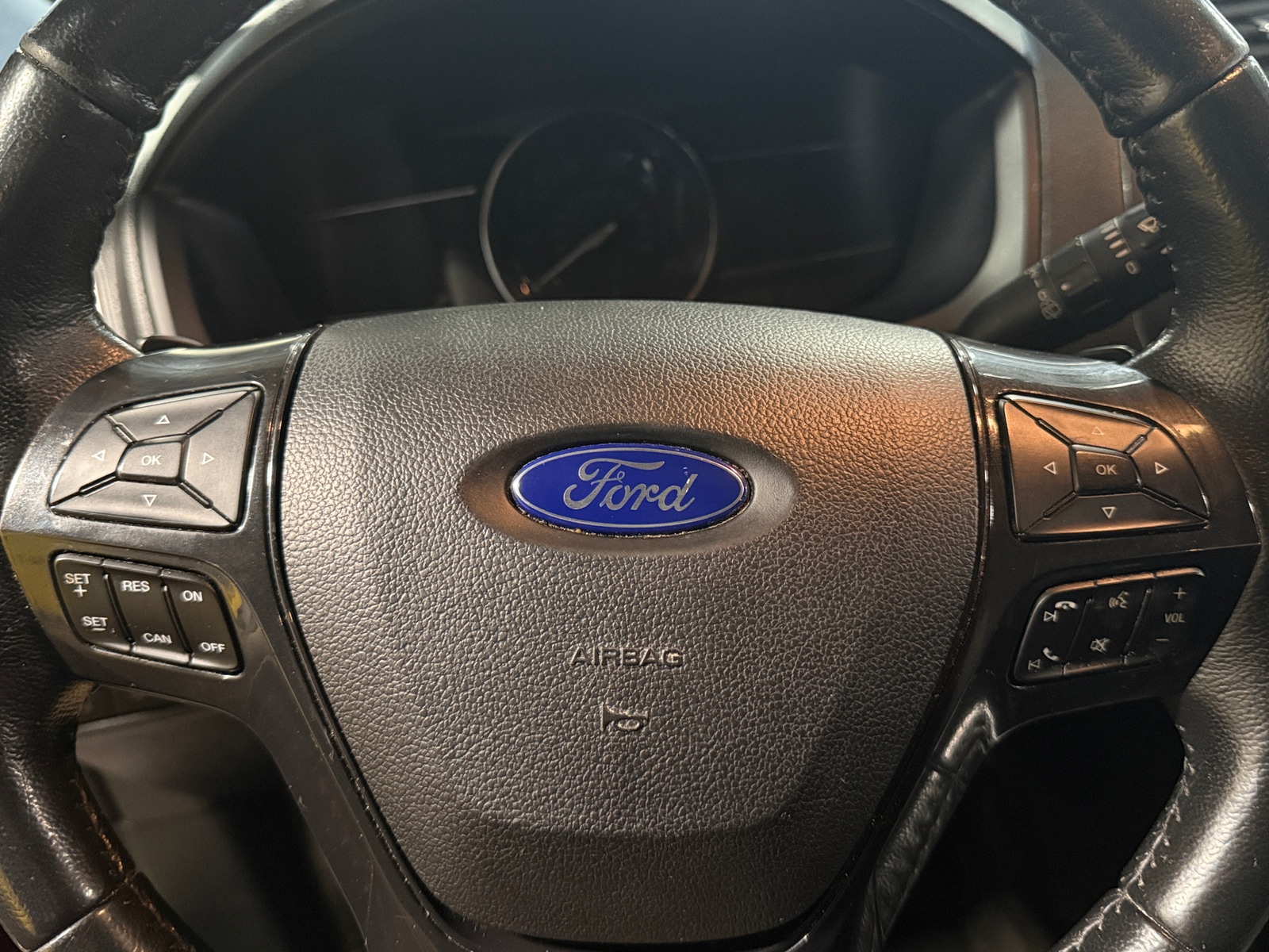 Thumbnail: 2017 Ford Explorer - 5