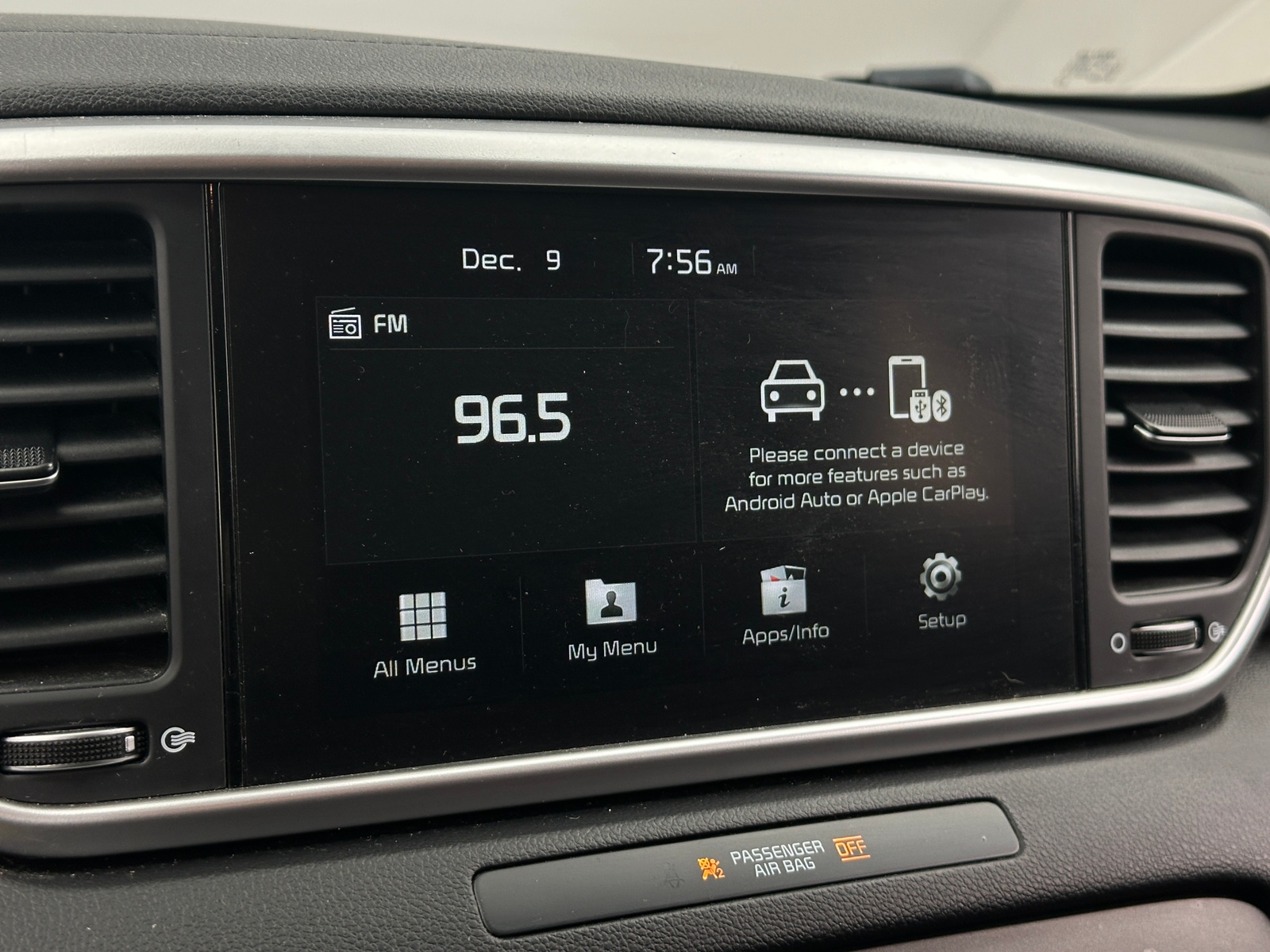 Thumbnail: 2022 Kia Sportage - 4