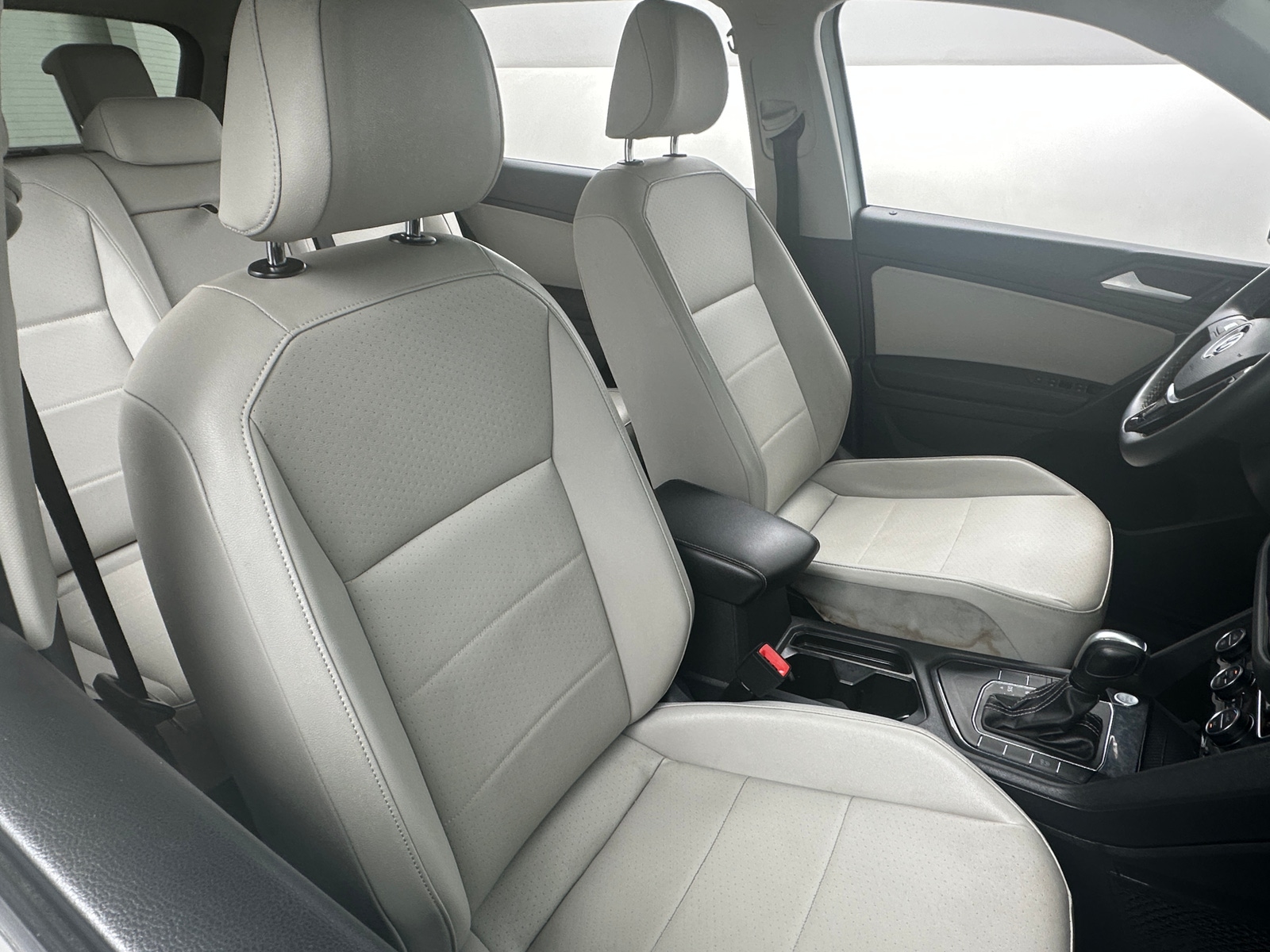 Thumbnail: 2021 Volkswagen Tiguan - 2