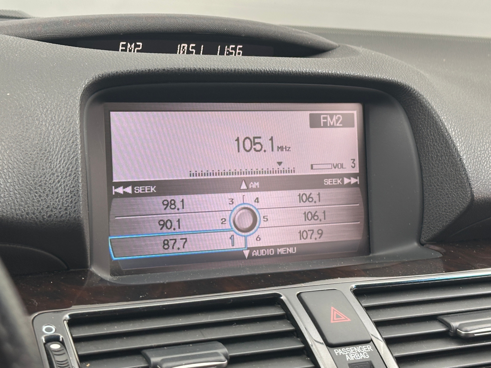 Thumbnail: 2011 Acura RL - 3