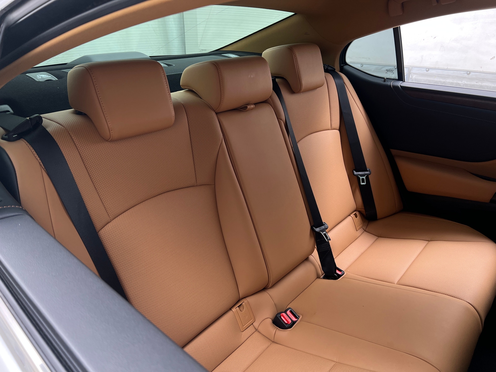 Thumbnail: 2025 Lexus ES - 5