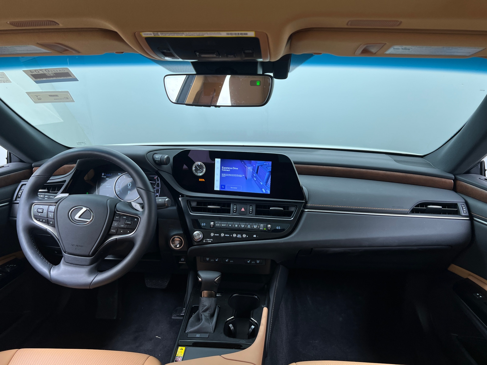 Thumbnail: 2025 Lexus ES - 2