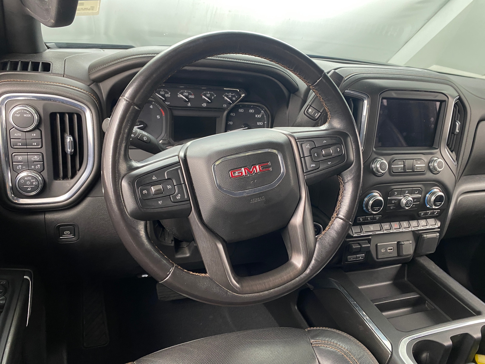 Thumbnail: 2023 GMC Sierra 2500 - 4