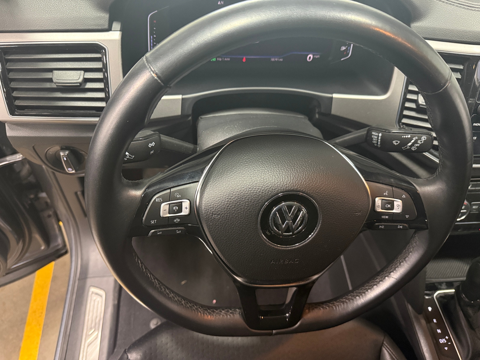 Thumbnail: 2019 Volkswagen Atlas - 4