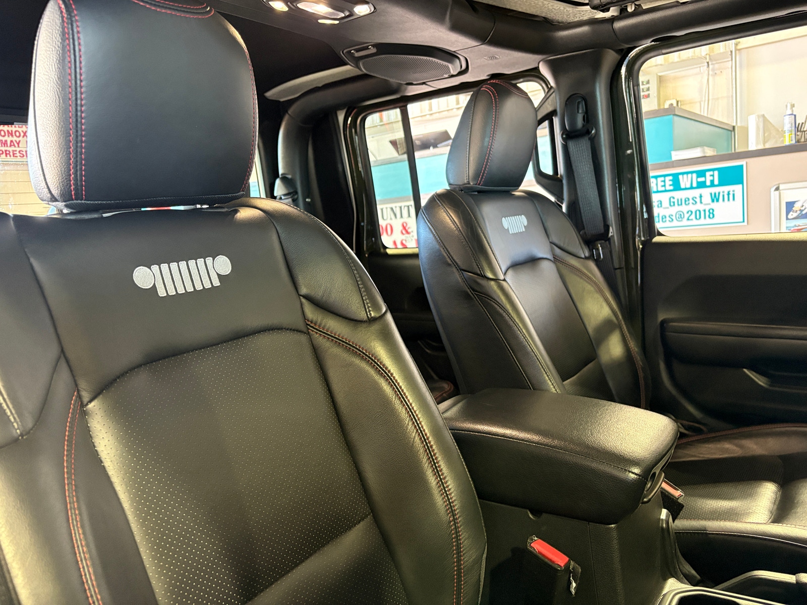 Thumbnail: 2021 Jeep Gladiator - 2