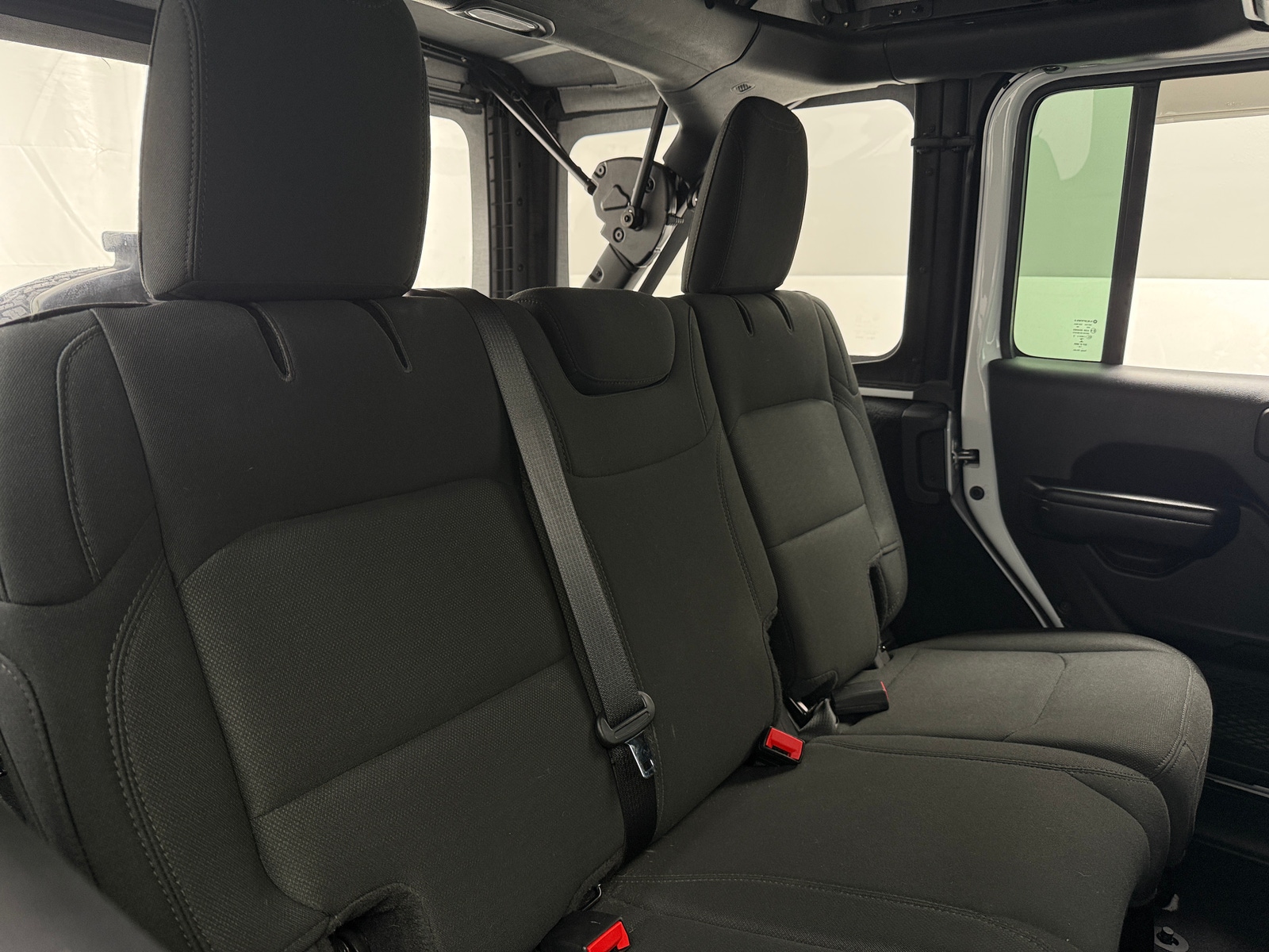 Thumbnail: 2019 Jeep Wrangler - 6