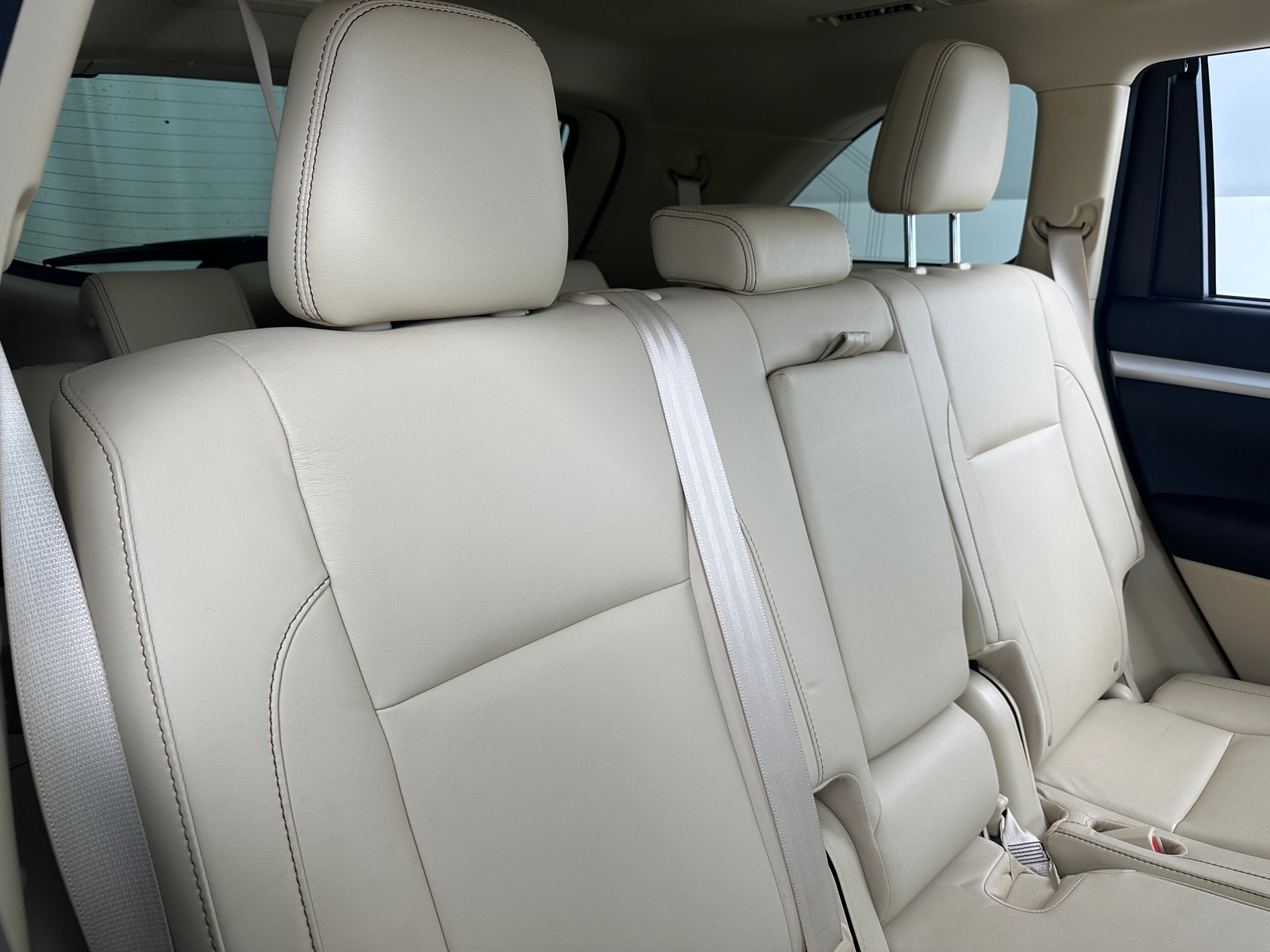 Thumbnail: 2016 Toyota Highlander - 5