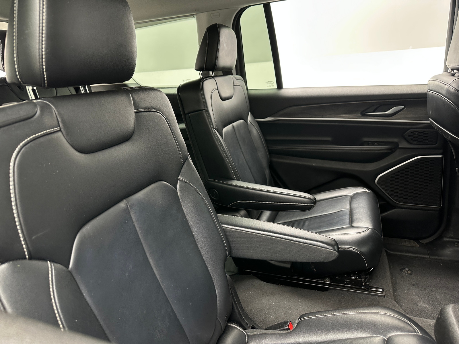 Thumbnail: 2021 Jeep Grand Cherokee L - 5