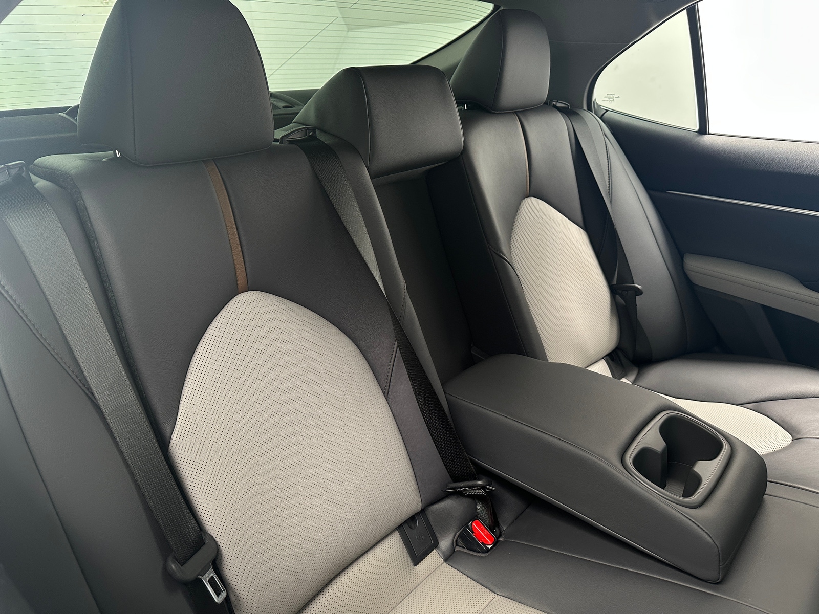 Thumbnail: 2020 Toyota Camry - 5