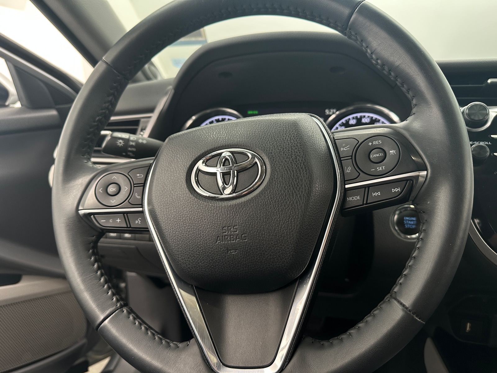 Thumbnail: 2020 Toyota Camry - 4