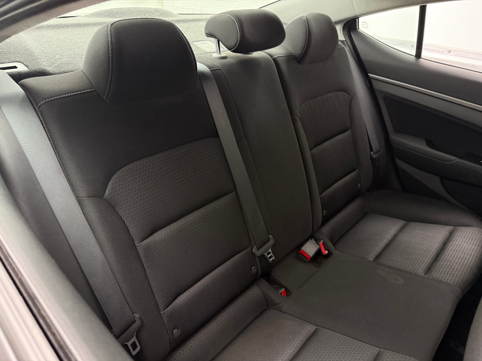 Thumbnail: 2017 Hyundai Elantra - 6