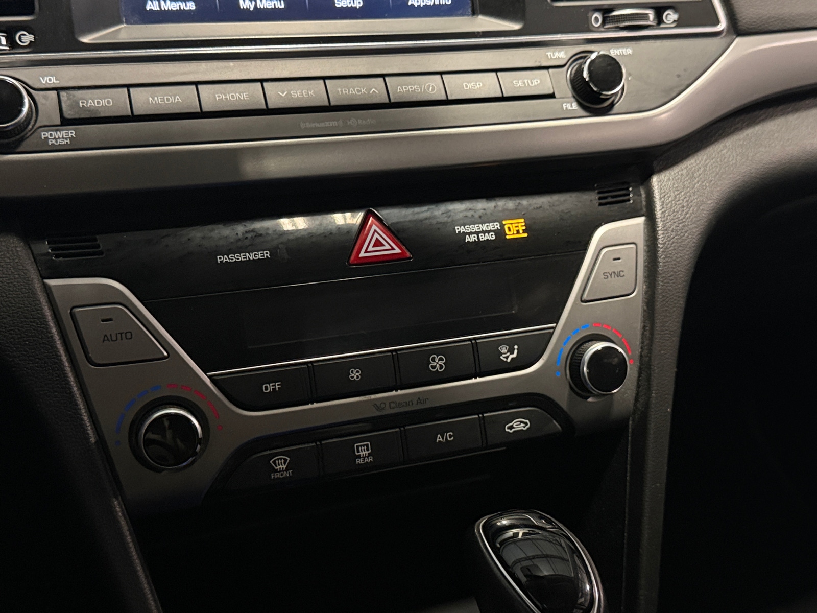 Thumbnail: 2017 Hyundai Elantra - 4