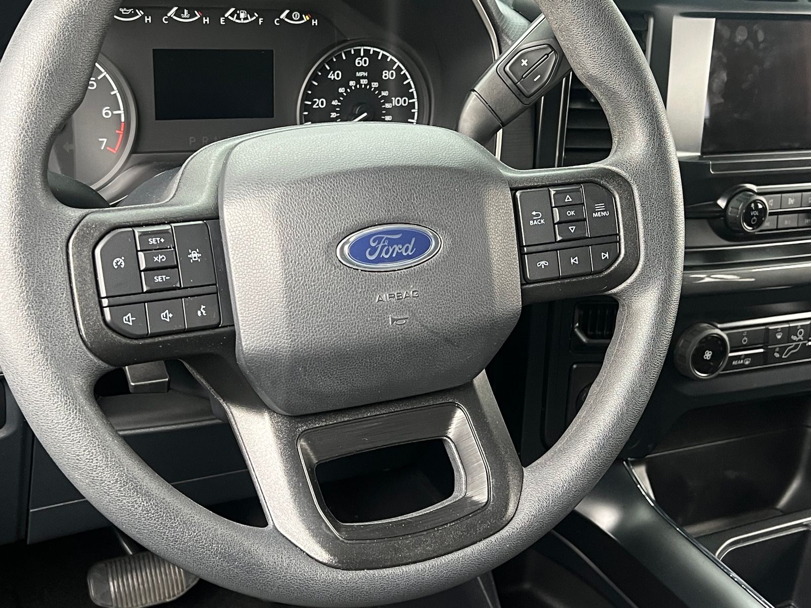 Thumbnail: 2022 Ford Econoline - 5