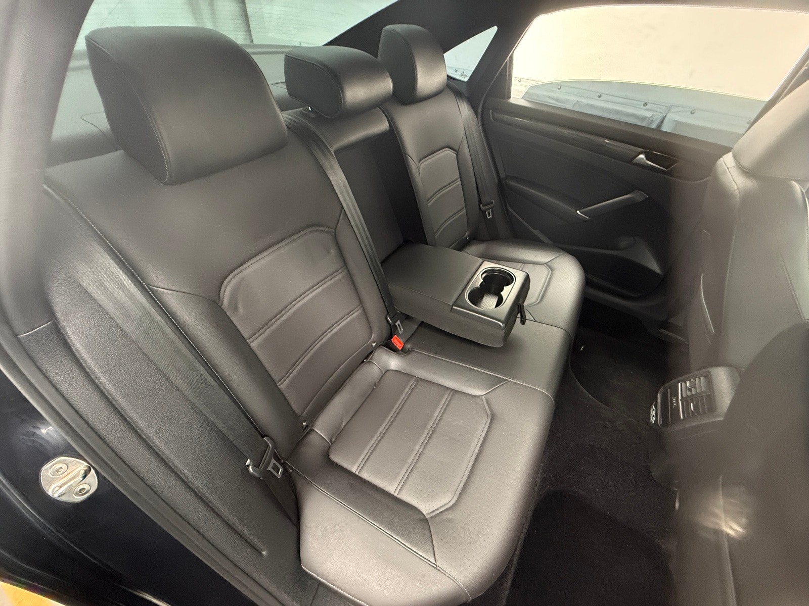 Thumbnail: 2021 Volkswagen Passat - 5