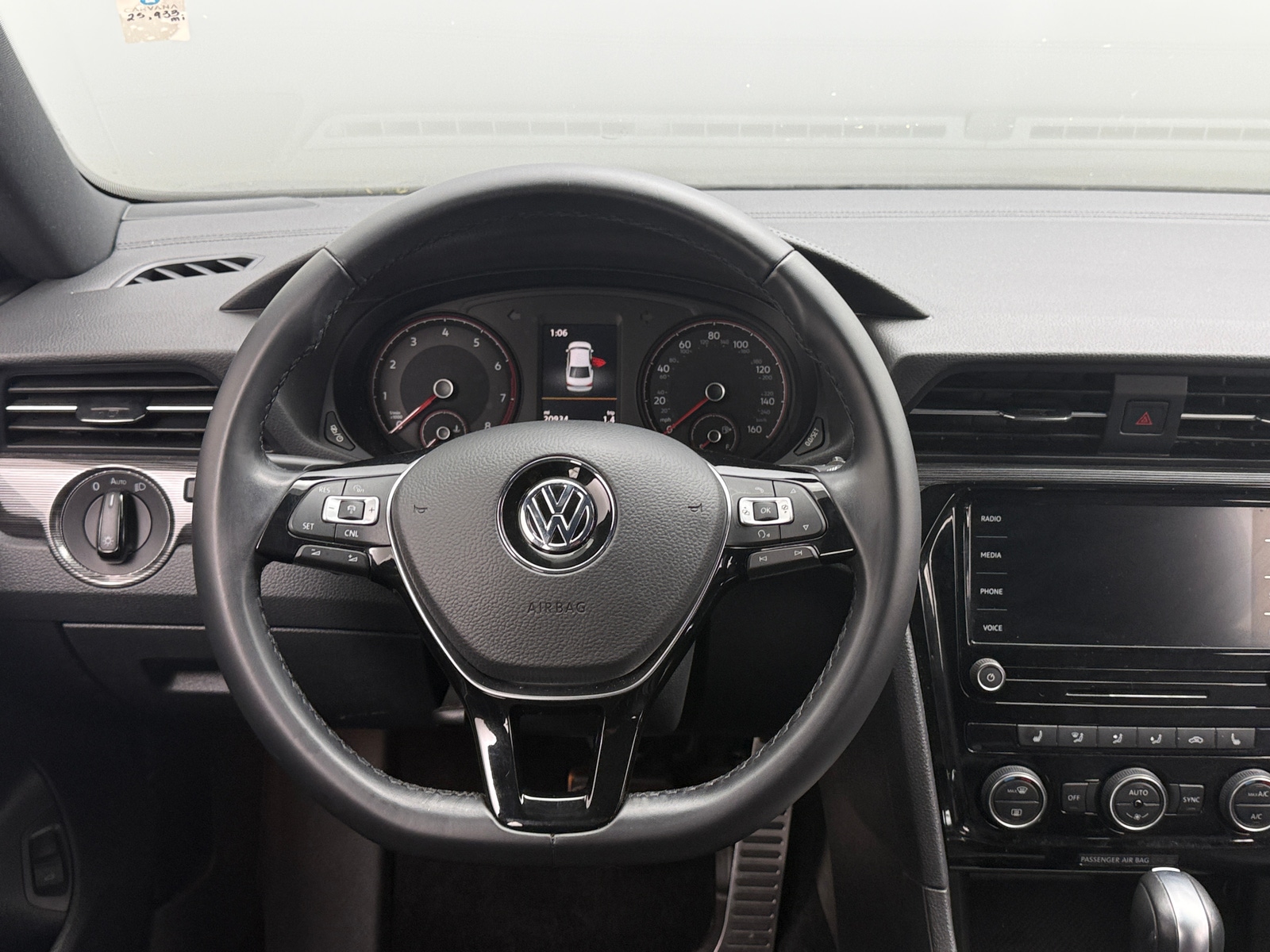 Thumbnail: 2021 Volkswagen Passat - 4