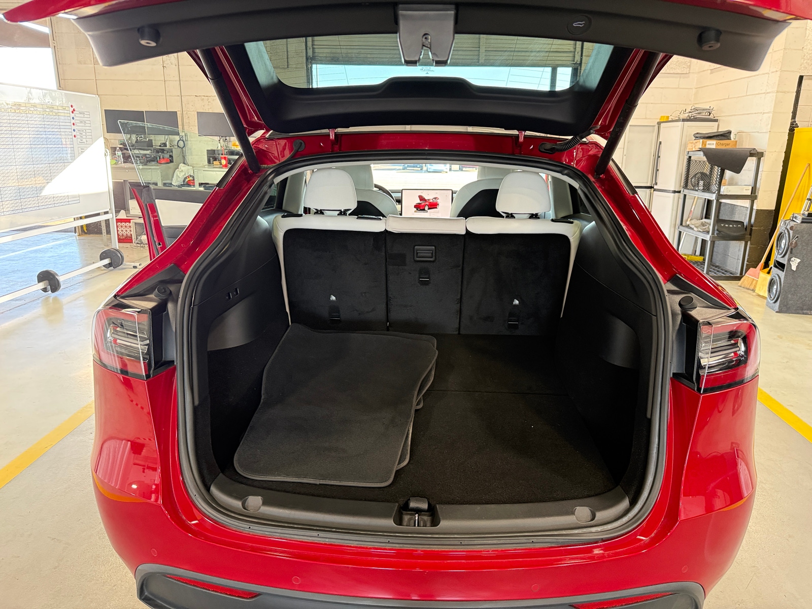 Thumbnail: 2022 Tesla Model Y - 6