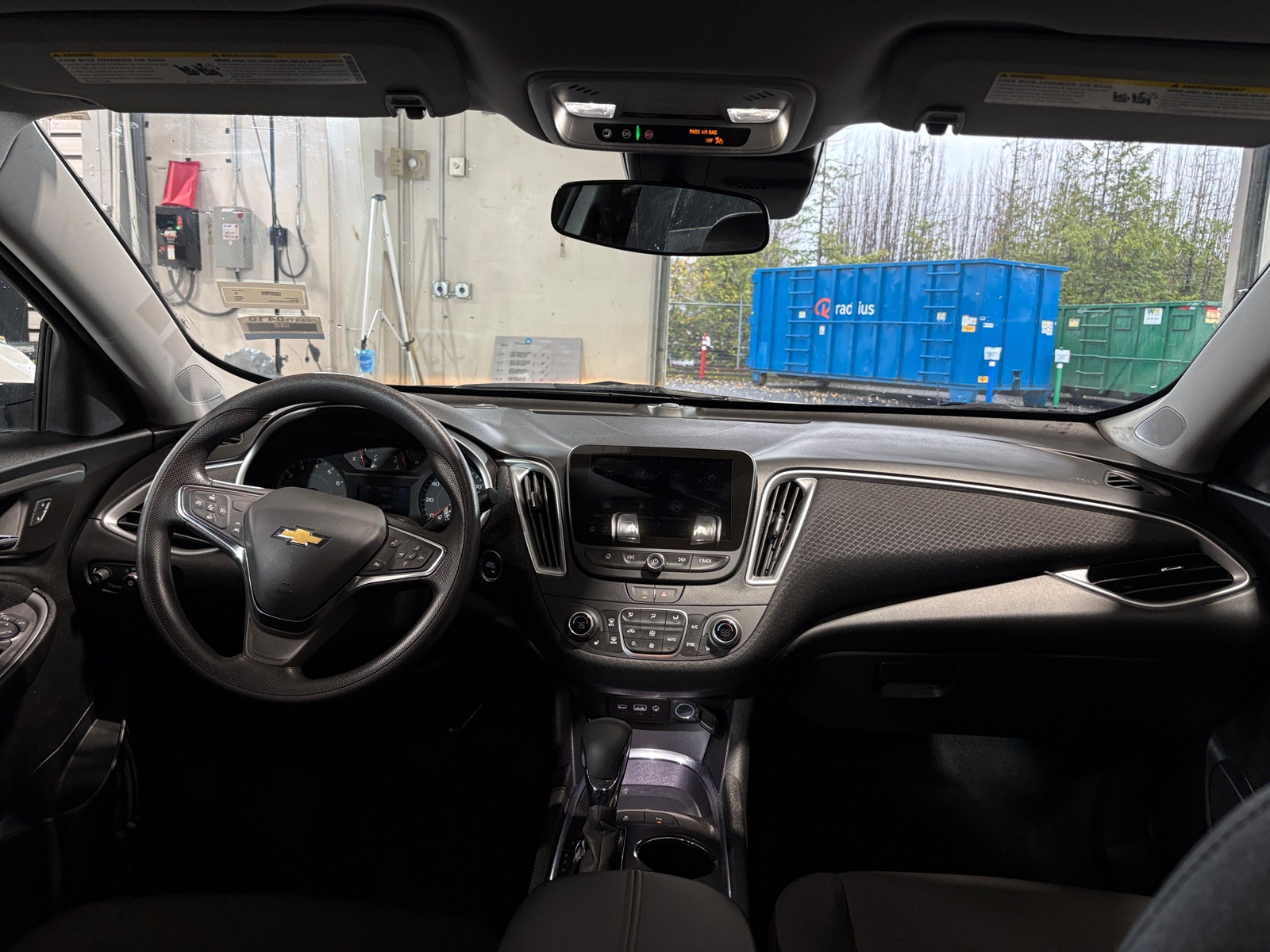 Thumbnail: 2024 Chevrolet Malibu - 3