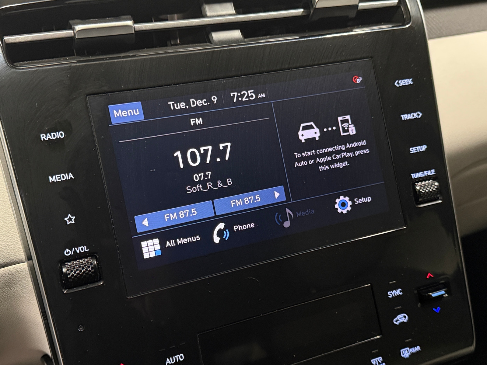 Thumbnail: 2023 Hyundai Tucson - 4