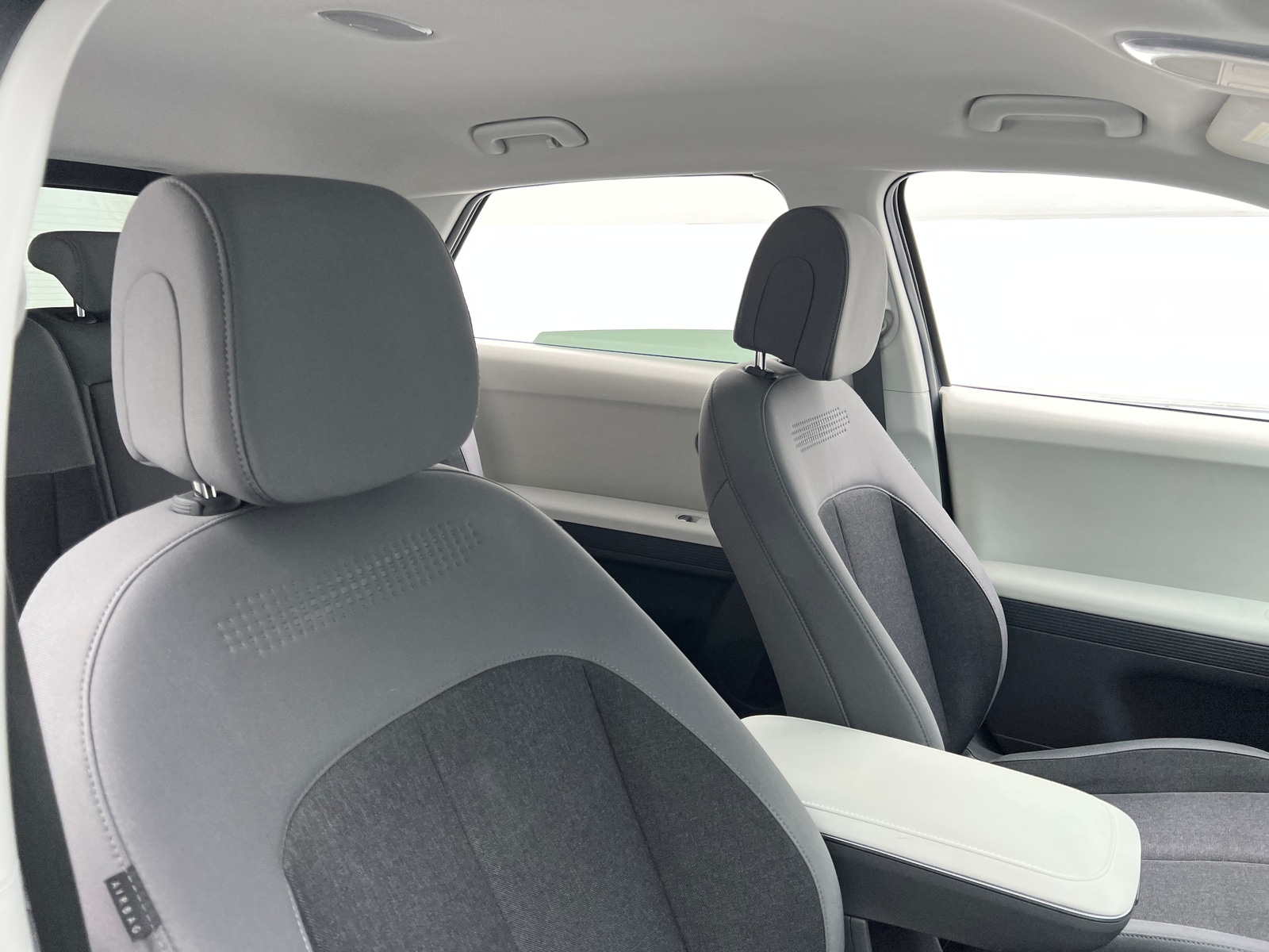 Thumbnail: 2023 Hyundai Ioniq 5 - 2