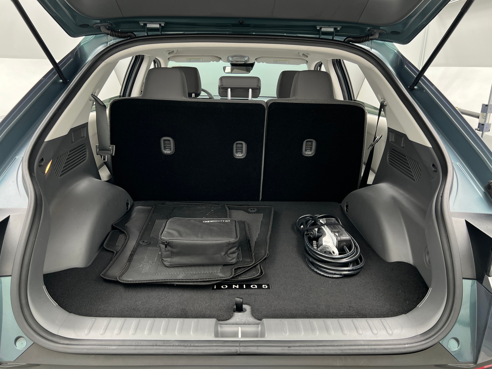 Thumbnail: 2023 Hyundai Ioniq 5 - 7