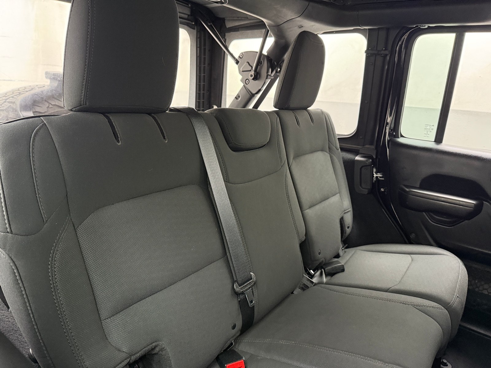 Thumbnail: 2019 Jeep Wrangler - 6