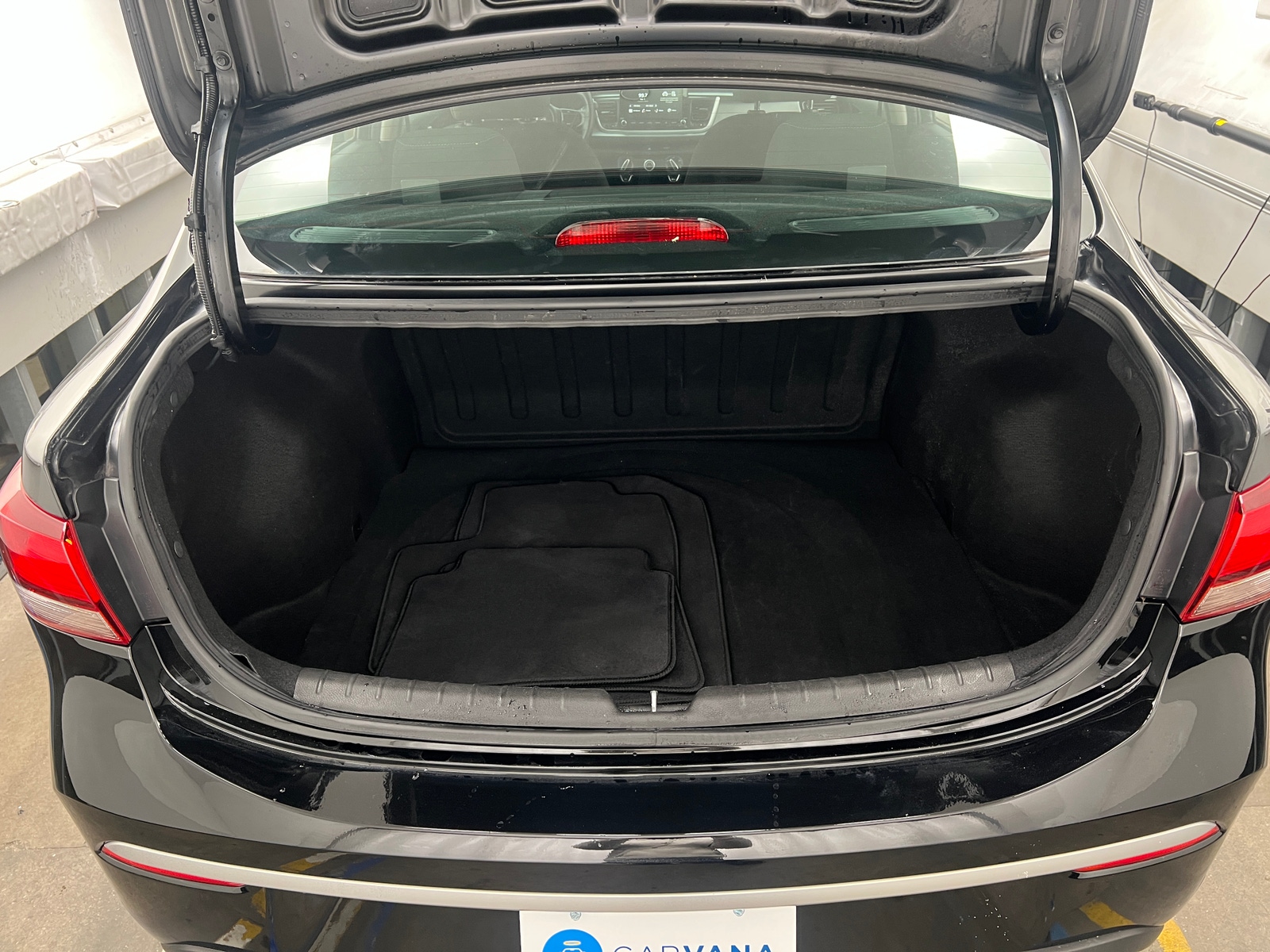 Thumbnail: 2023 Kia Rio - 7