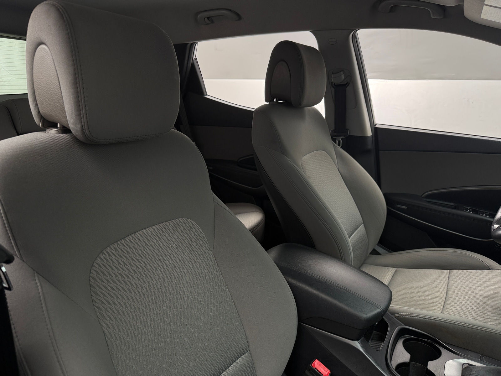 Thumbnail: 2017 Hyundai Santa Fe - 2